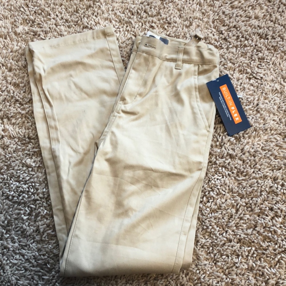 NWT Old Navy boys khaki (flex) pants. Sz 14